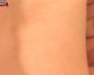 Hij laat zich pijpen en neukt zijn vrouw en zijn minnares